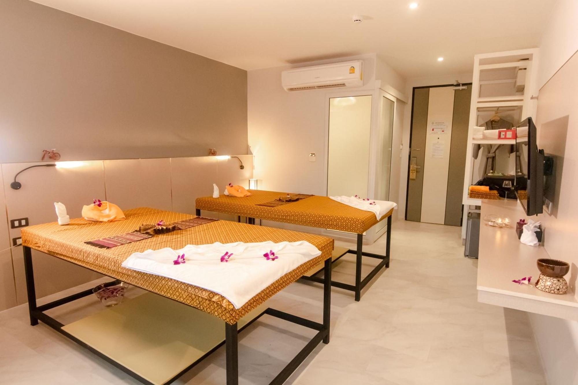 Tour De Phuket Hotel - Sha Plus Thalang Exterior photo
