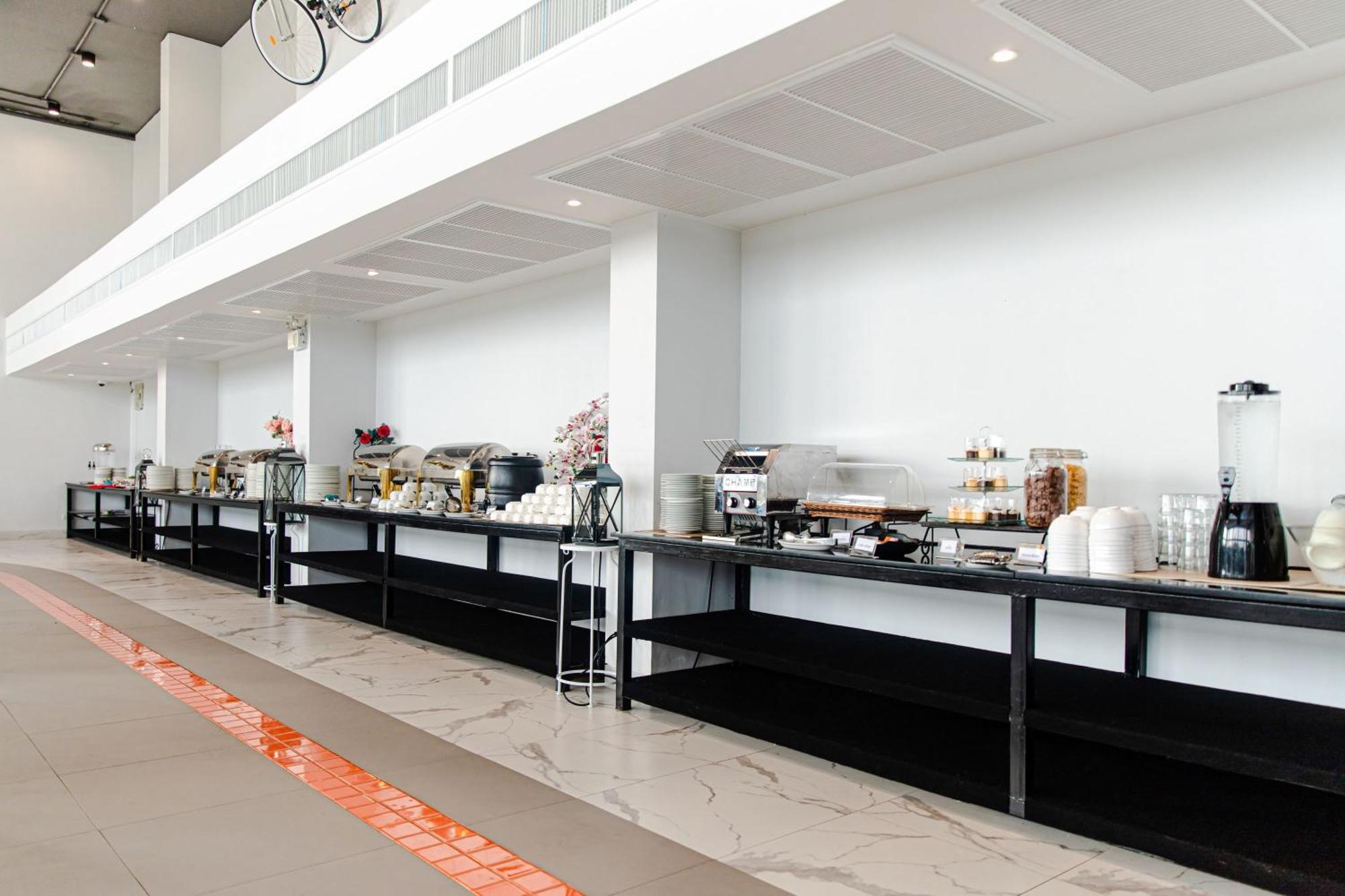 Tour De Phuket Hotel - Sha Plus Thalang Exterior photo